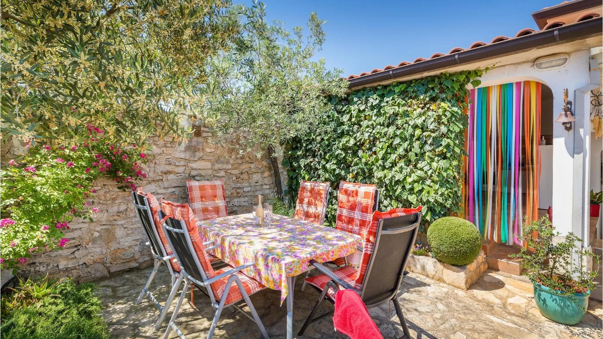 Gorgeous Home In Vodnjan With House Sea View بيت للعطل